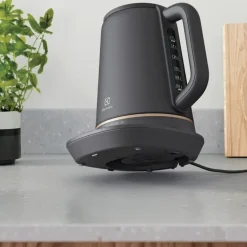 Electrolux Kahvi Ja Tee<Vedenkeitin E7K1-6Bp