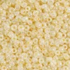 Ei merkkiä Askartelutarvikkeet>Rocaille-Siemenhelmet, Norsunluu, Halk. 3 Mm, Koko 8/0 , Aukon Koko 0,6-1,0 Mm, 25 G/ 1 Pkk