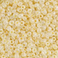 Ei merkkiä Askartelutarvikkeet>Rocaille-Siemenhelmet, Norsunluu, Halk. 3 Mm, Koko 8/0 , Aukon Koko 0,6-1,0 Mm, 25 G/ 1 Pkk